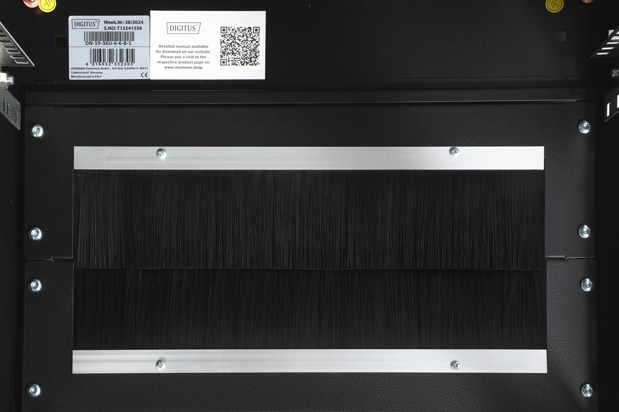 DIGITUS Armadio di rete 19" 36HE - 60 x 60 cm - Serie Unique - Portata 800 kg - Profondità utile 543 mm - Nero