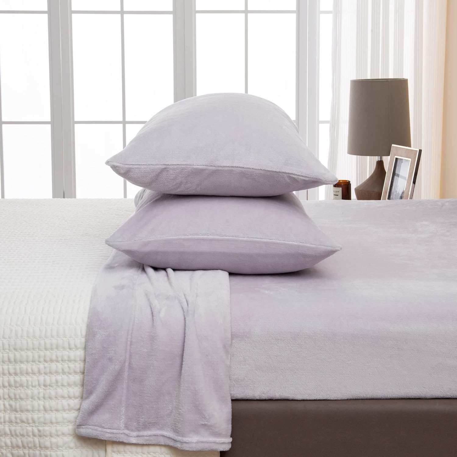 Great Bay Home Extra Soft Velvet Plush Queen Micro Fleece Sheet Set Deluxe