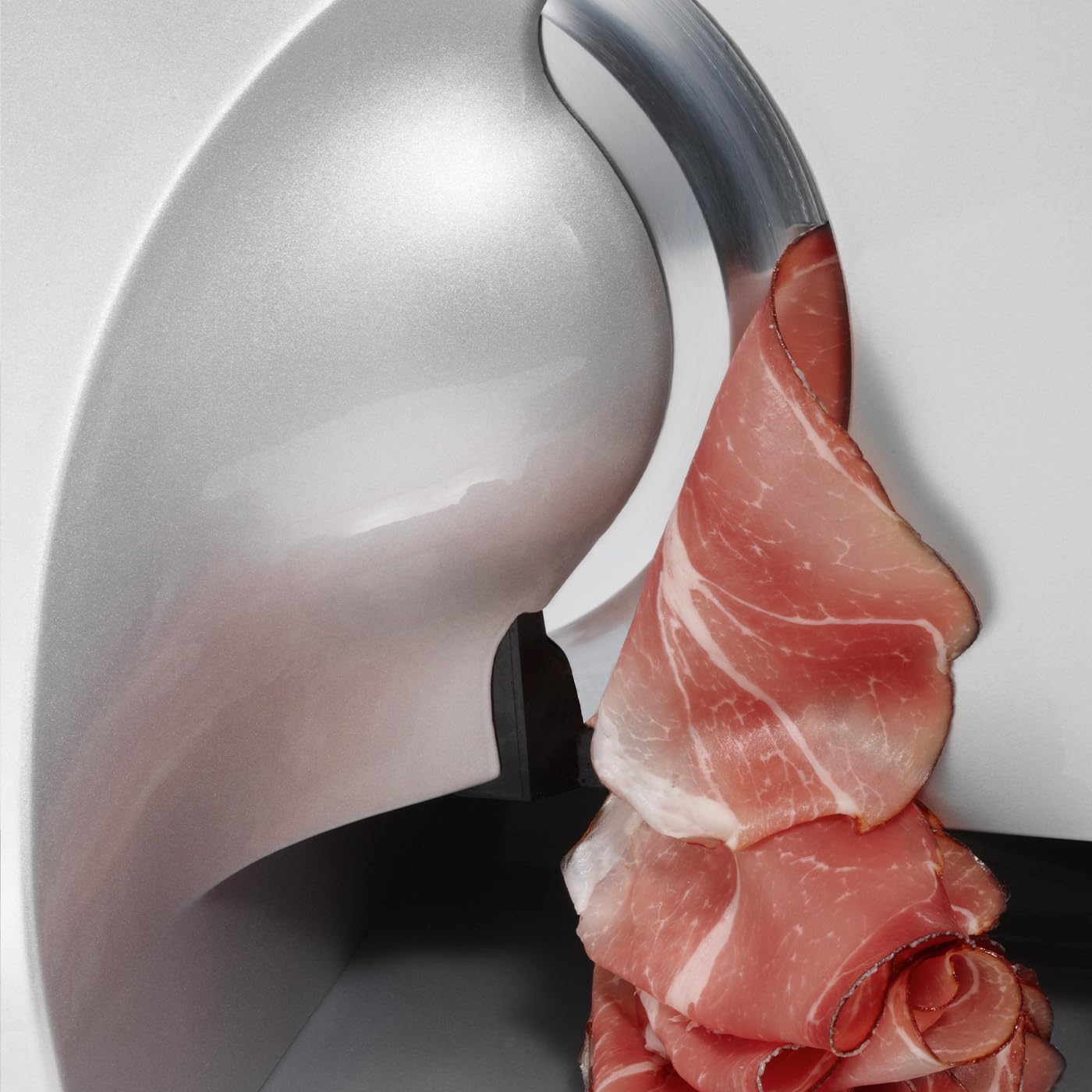 GRAEF Allesschneider MASTER M80 silber, glattes Edelstahlmesser Ø 170 mm, neigbar bis 30°, Dauerfunktion, stufenloser Schnittstärkeneinstellung, Vollmetallgehäuse, Glasbodenplatte, einfache Reinigung