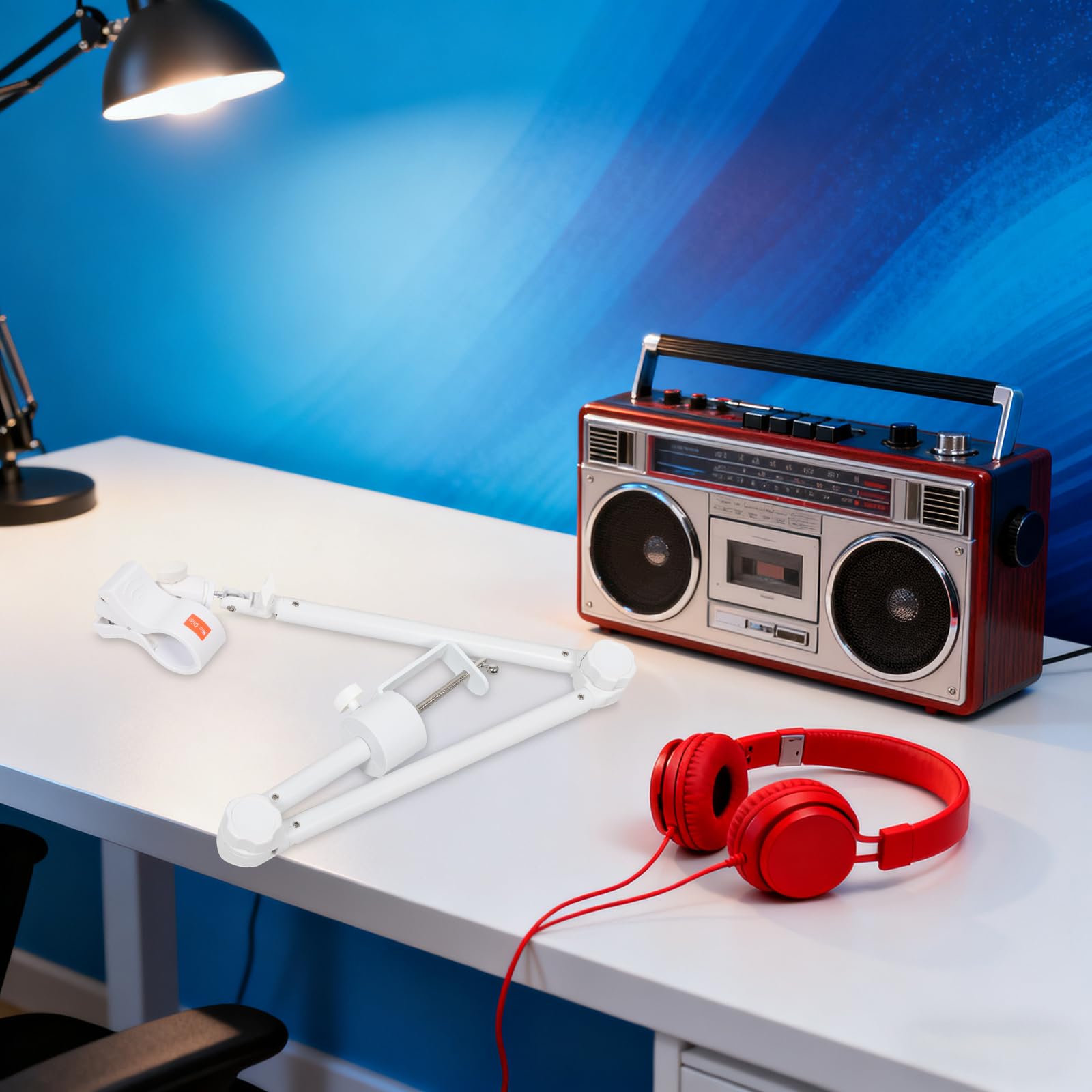 Regulowany Biały Mikrofonowy Uchwyt Biurko Mocowany Zacisk z Podstawą Do Streamingu Śpiewu i Podcastów Pasujący Do Gwintu Stabilny Stojak Transmisji Żywo