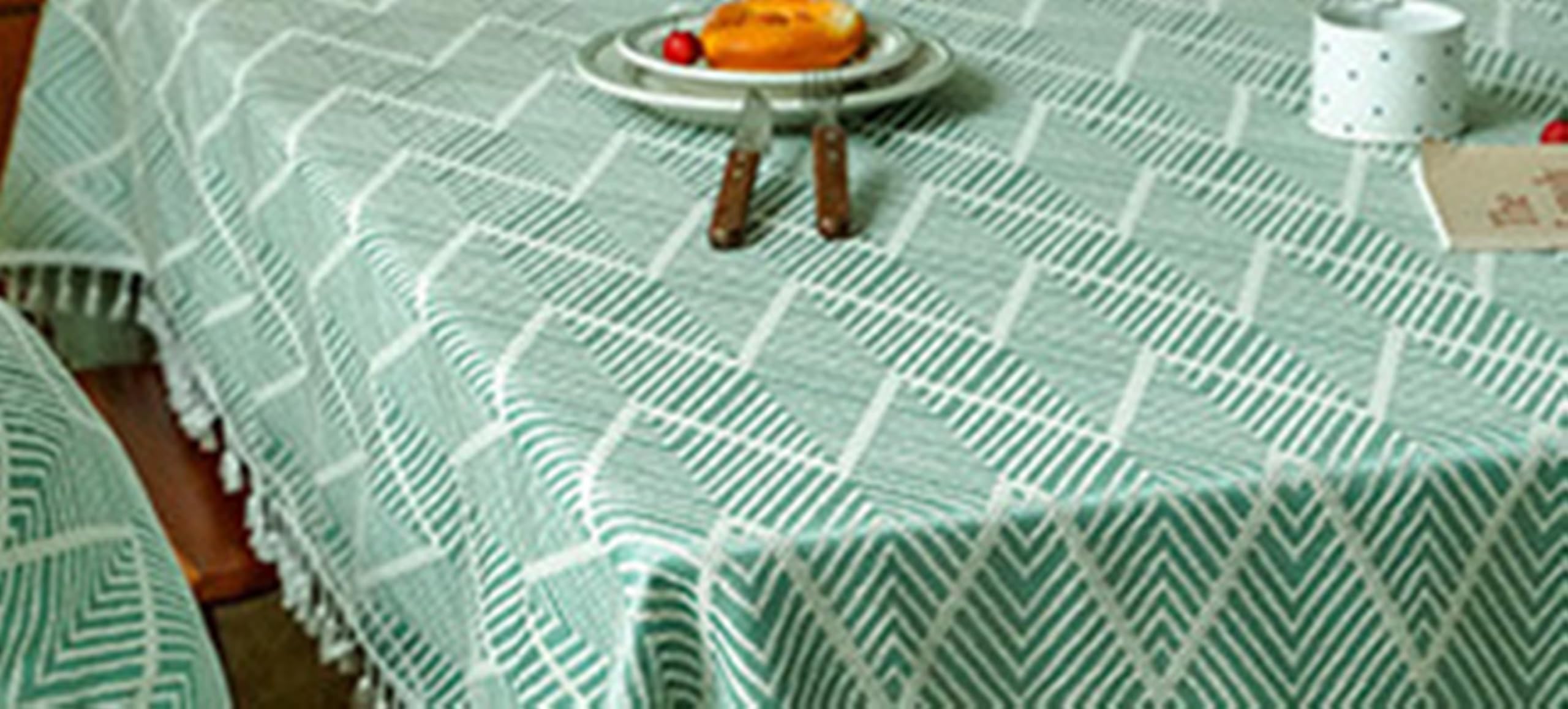 Mantel rectangular antimanchas, algodón, lino, lavable, con rayas, ondulado, bordado, con pompones, para decoración de mesa de comedor, cocina, verde, 140 x 240 cm