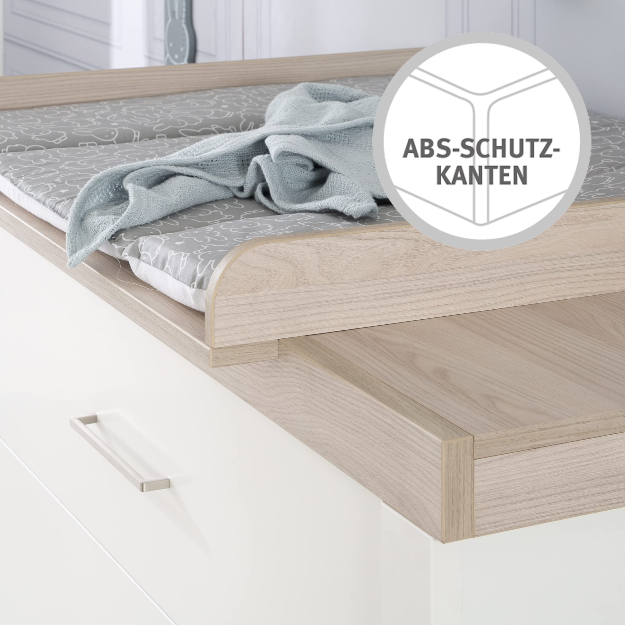 roba Komoda do przewijania „Lucy“ z nakładką do przewijania, z mechanizmem Soft-Close, 3 szuflady, wysokość przewijania 90 cm