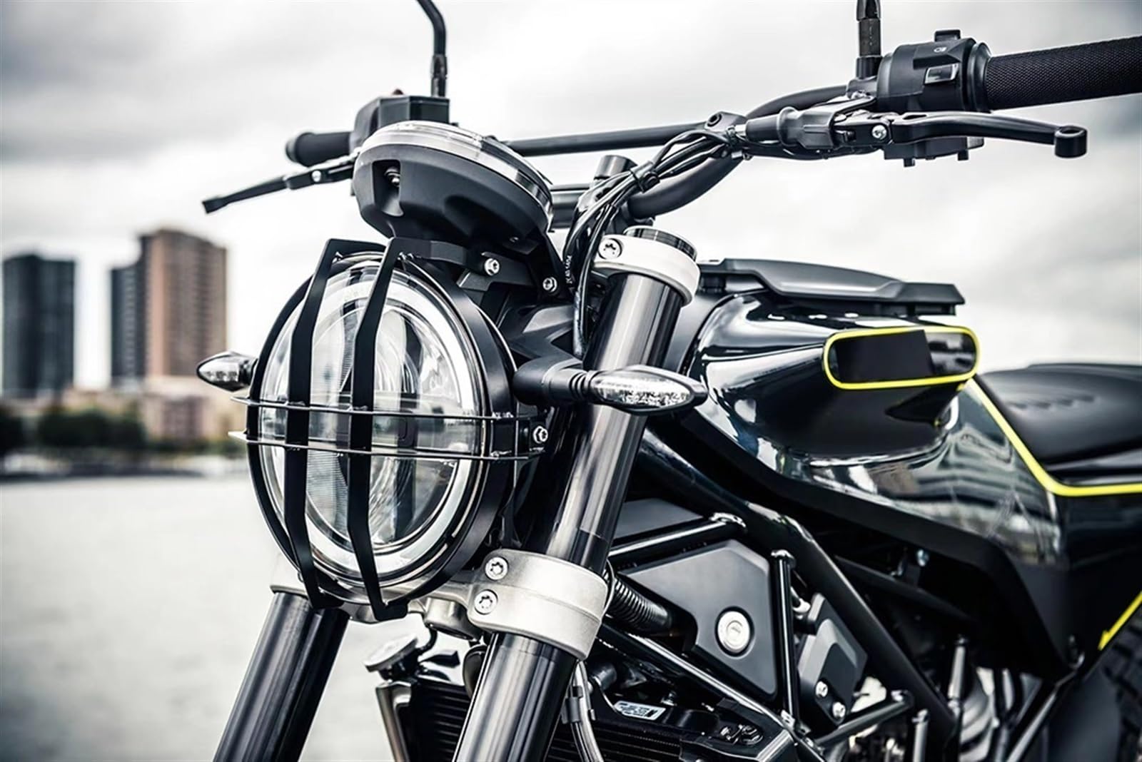 Amazon.co.jp: バイク用ヘッドライトレンズの オートバイのヘッド