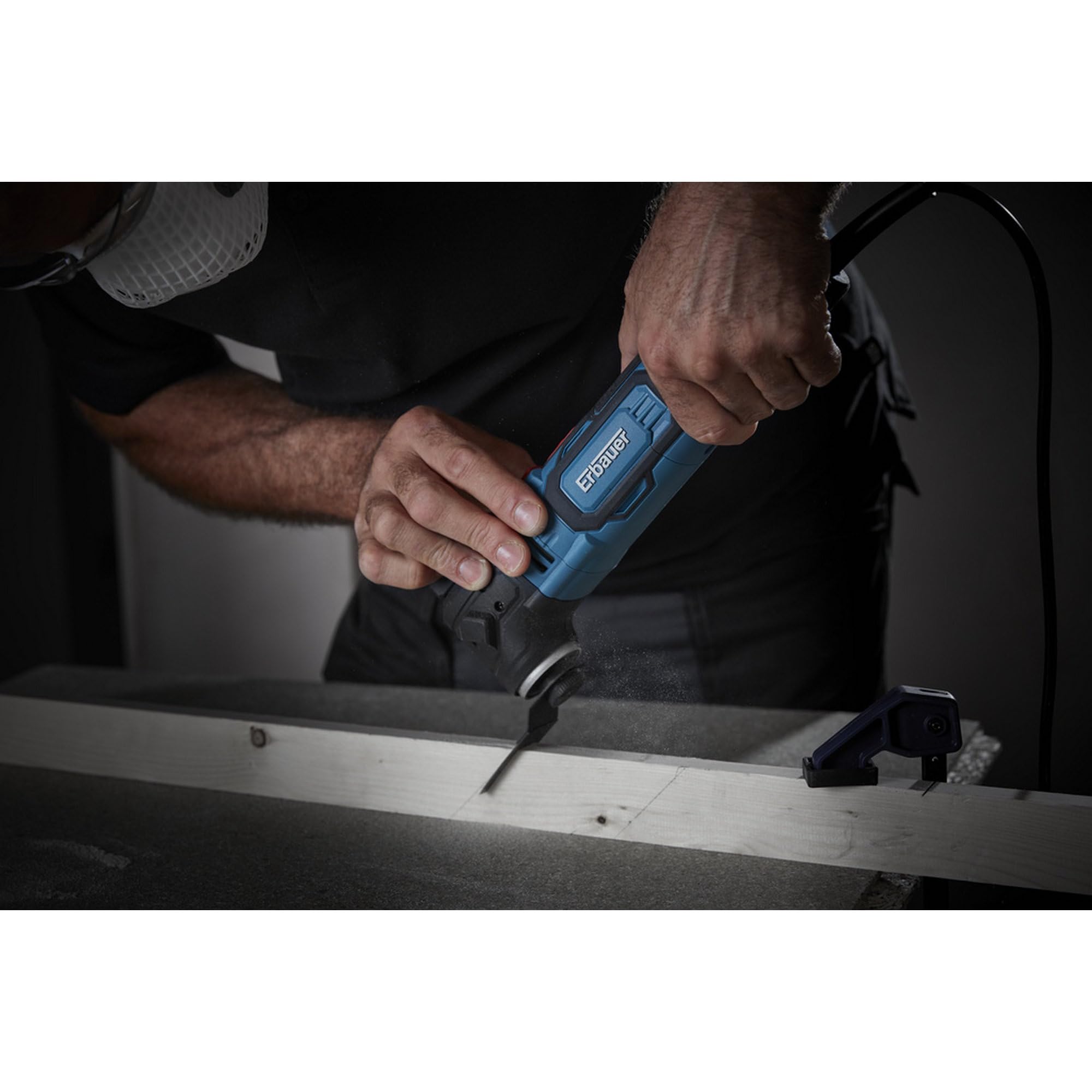 Erbauer EMT300-QC Outil Multifonction Filaire 300 W Vitesse Variable et LED
