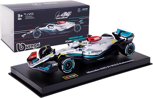 Miniatura 4 de AMG F1 W13 E Performance # 44 Lewis Hamilton F1 Campeonato Mundial de Fórmula Uno (2022) con vitrina 1/43 Modelo Fundido a Presión por Bburago