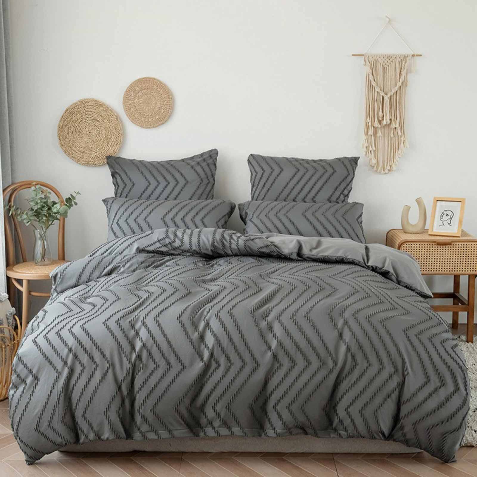 Nanko Comforter Set