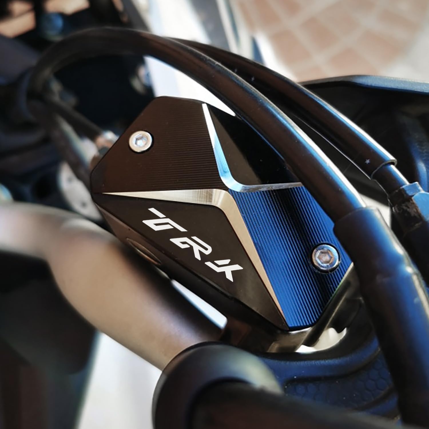 2 pezzi Moto Accessori Per Benelli TRK 502 X 502X 702X trk502x trk702x Leoncino 500 Protezione del Copertura Serbatoio Olio Freno Posteriore e Anteriore in Alluminio (Nero)