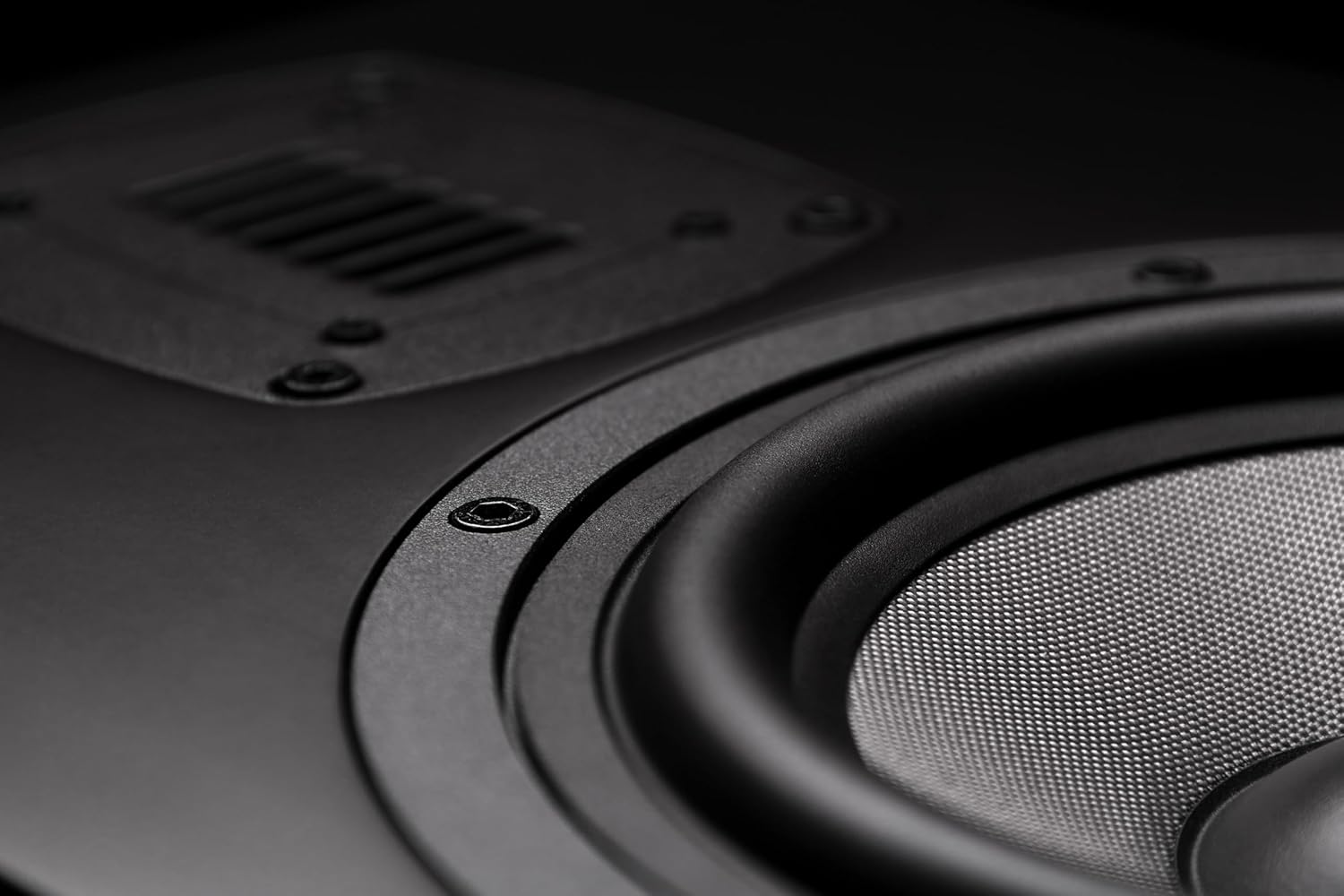 EVE Audio SC2070 Active 2-Way Midfield Studio Monitor with 6.5-Inch Woofer, 38 Hz to 25 kHz Frequency Range and 106 dB Maximum Sound Pressure Level