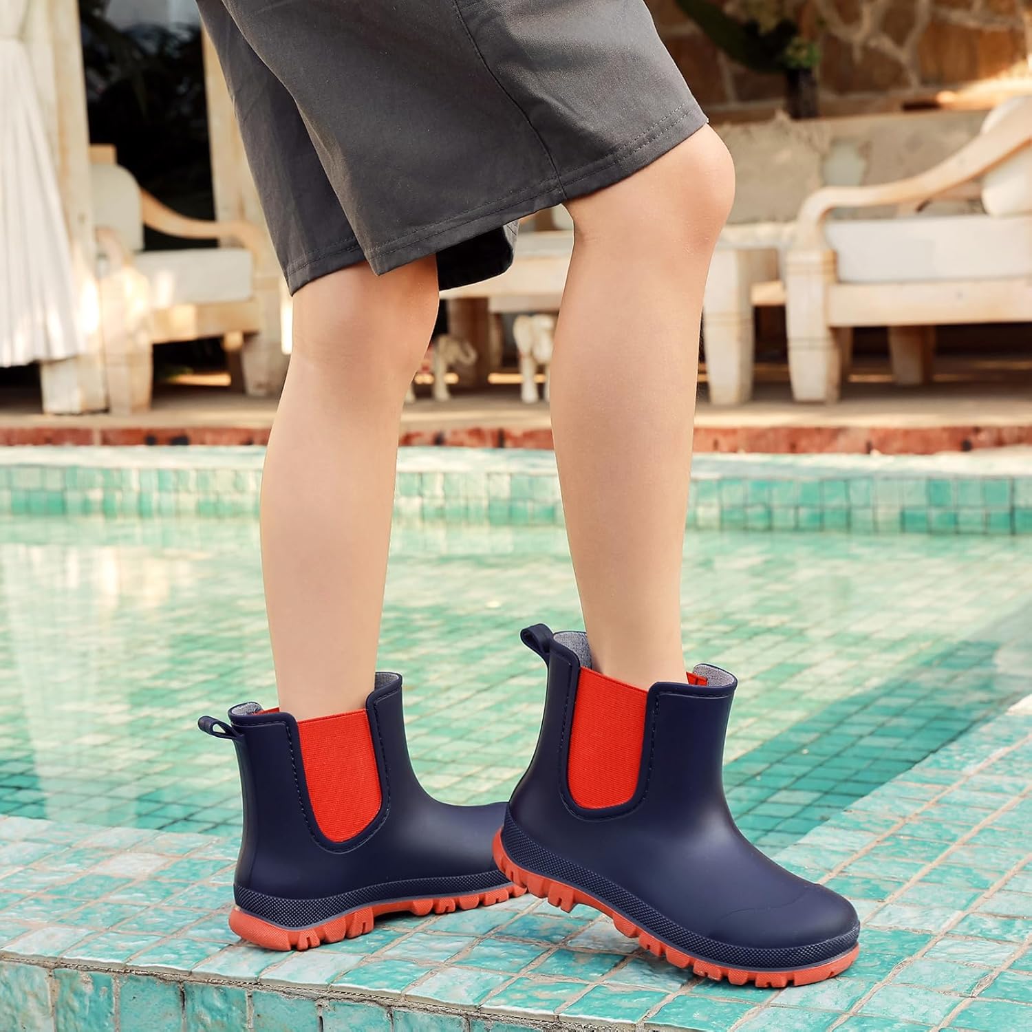 Kids Rain Boots, Waterproof Chelsea Rubber Boots for Boys and Girls, Non-Slip Ankle Muck Toddler Rainboots, Outdoor, Farm, Park, Hiking, Fishing, School Playing