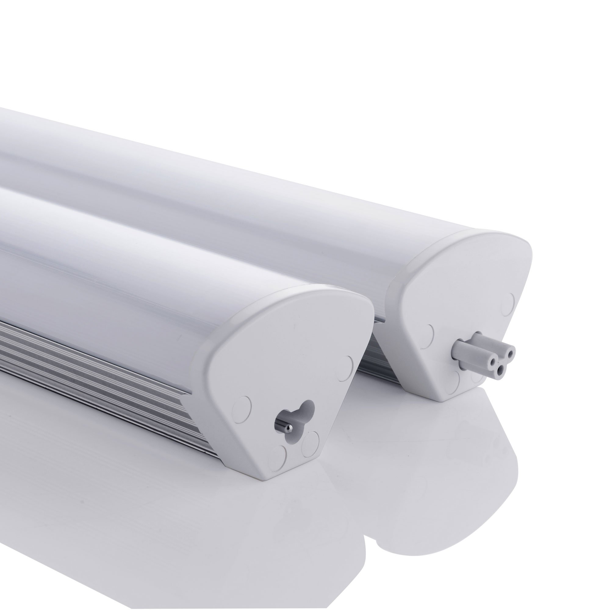 max K O M F O R T LED Linear Hallenleuchte IP42 Feuchtraum Tube Röhre Leuchte 40W Industrielampe Pendelleuchte Lichtleiste 120 cm