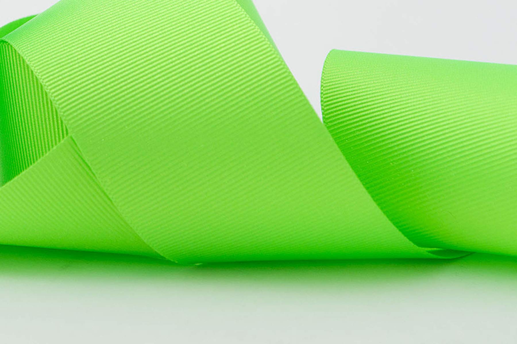 Berisfords Grosgrain Ribbon, Flo Green, 40 mm, 40mm - Image 3