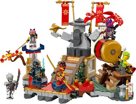 LEGO NINJAGO Turnuva Savaş Arenası 71818 – 7 Yaş ve Üzeri Kız ve Erkek Çocukları İçin 6 Minifigür İçeren Yaratıcı Oyuncak Yapım Seti, Çocuklar için Doğum Günü Hediyesi Fikri (659 Parça)