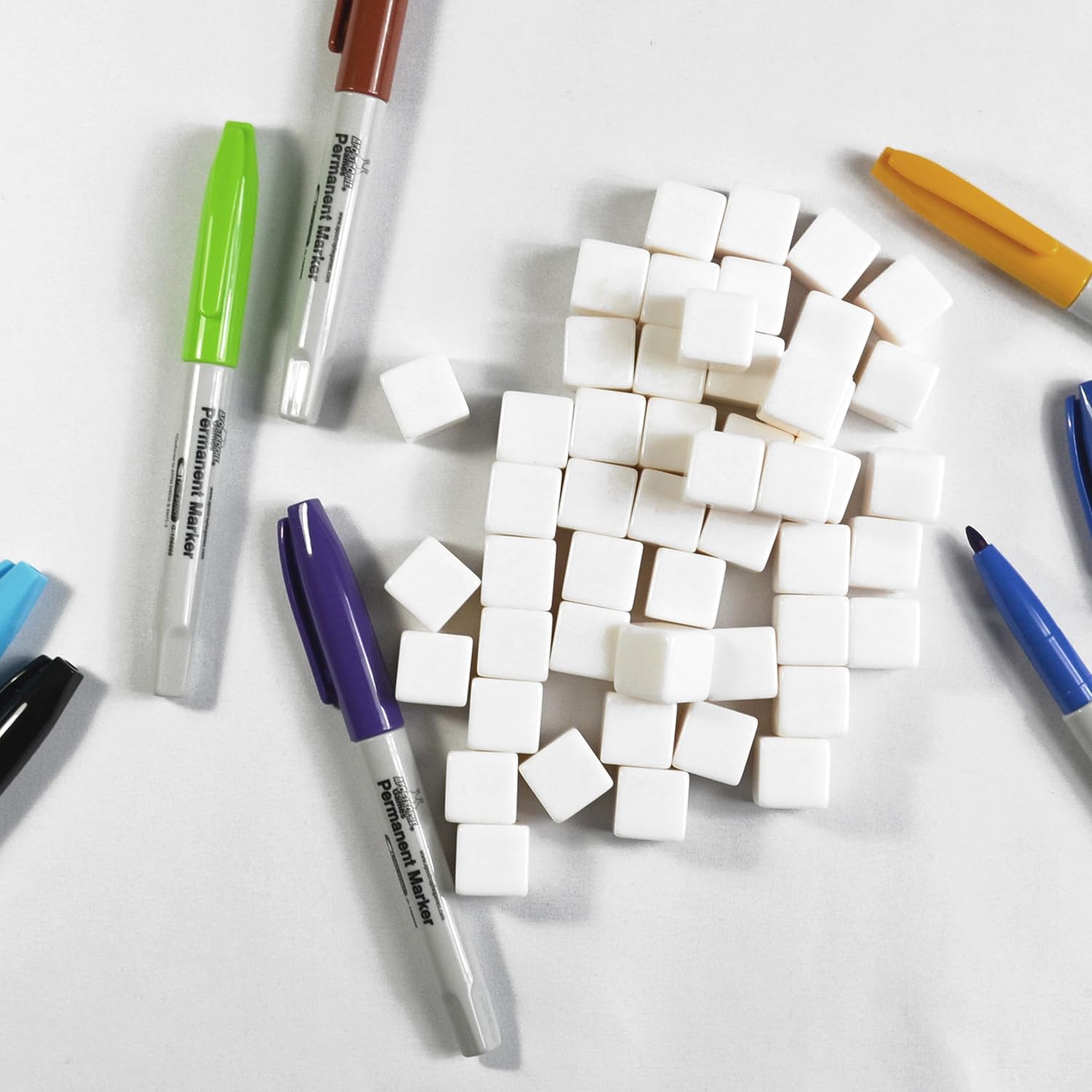 50 pcs 16mm Blank Board Game Dice - White Cubes - DIY Board Game Accessories, Ideal for Sorting, Counting, Classrooms, Replacement Pieces with Storage Bag