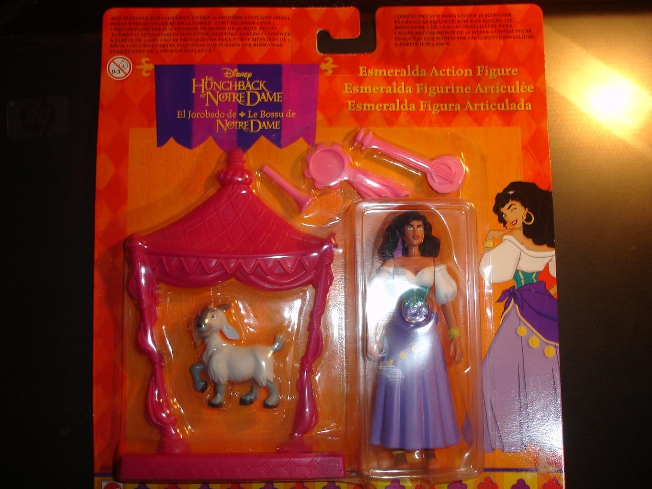 Disneys Hunchback of Notre Dame ESMERALDA ACTION FIGURE