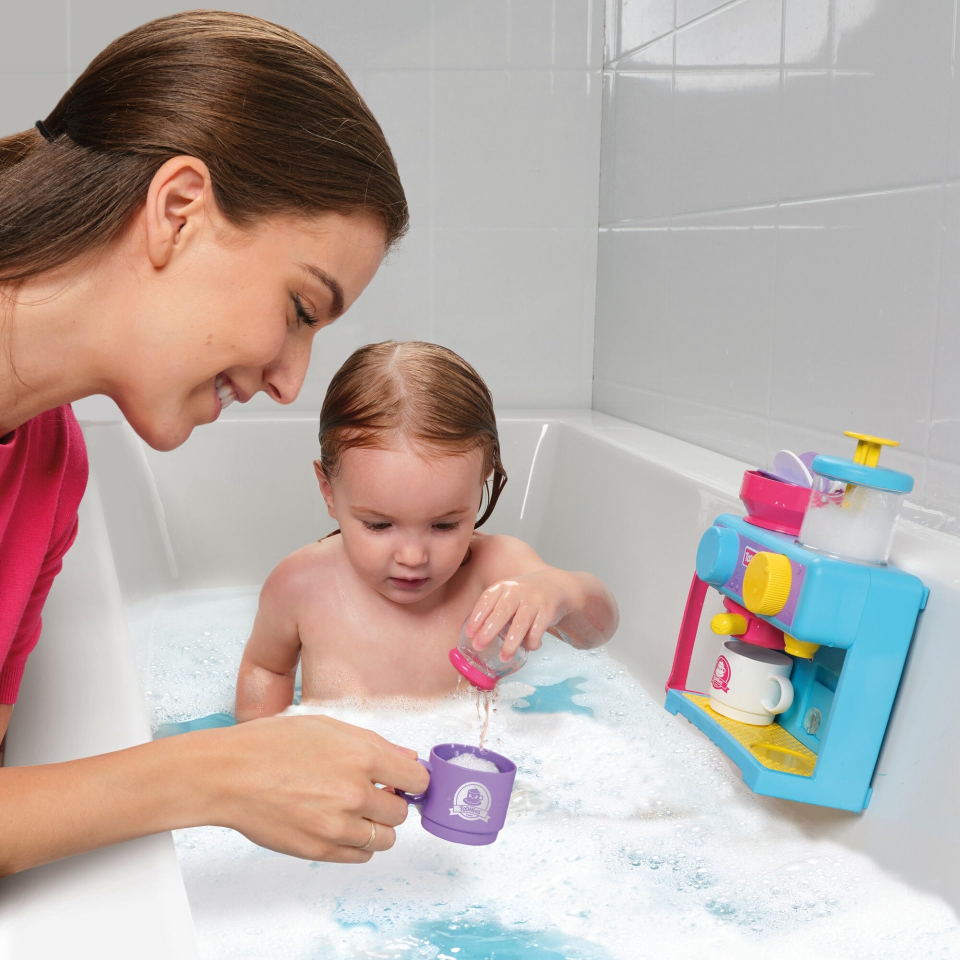 Tomy Toomies Bath Barista - Wall Mounted Baby Bath Toy as Cafe & Bubble Bath Play Kitchen for Toddlers - Kitchen Set: 3 Cups, 1 Jug, 1 Shaker - 18 Months + for Girls & Boys