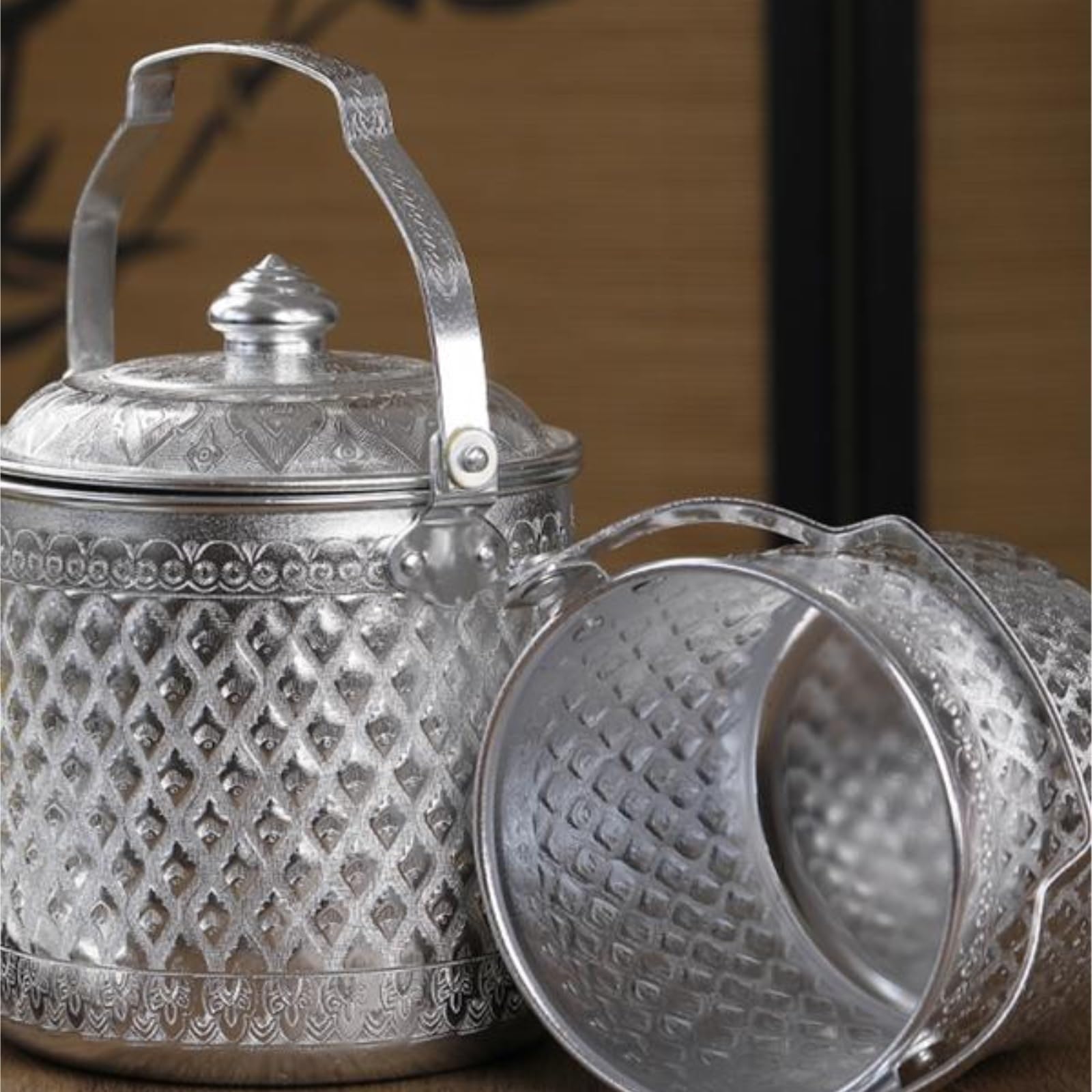 Champagner Wein Bier Kühler, Thailändischer Eiskübel mit Griff, Getränkekühler aus Metall, silberfarben, mehrere Größen for drinnen und draußen(14x15x23.5cm)