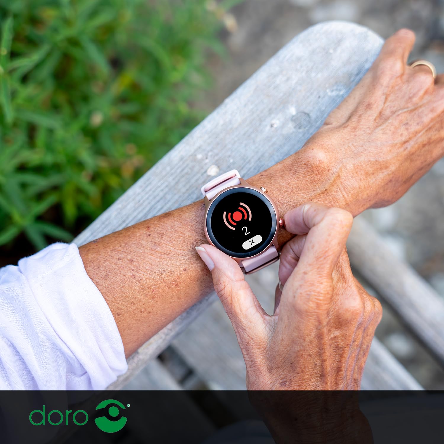 DORO Smart Watch Pink White