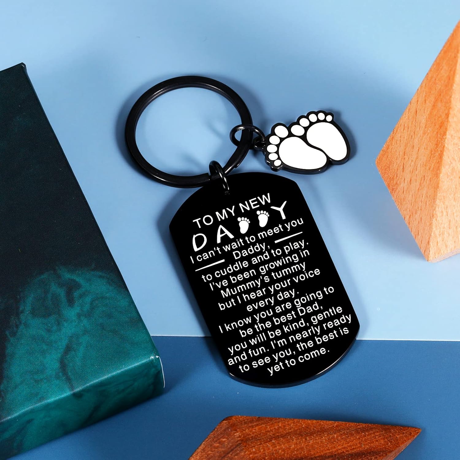 New Dad To Be Gift Keychain - Pregnancy Announcement Gift For First Time Fathers & Soon-to-Be Dads