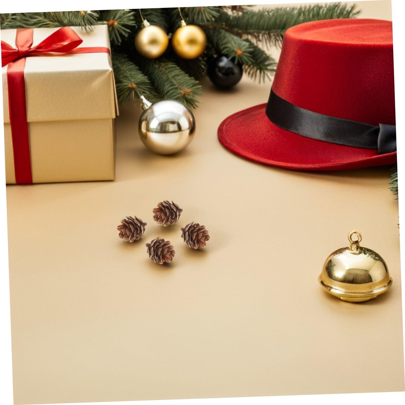 SOIMISS Kleine Tannenzapfen für Weihnachtsbaumschmuck Naturmaterial Tannenzapfenornamente für Tischdekoration Weihnachtskränze und Bastelarbeiten