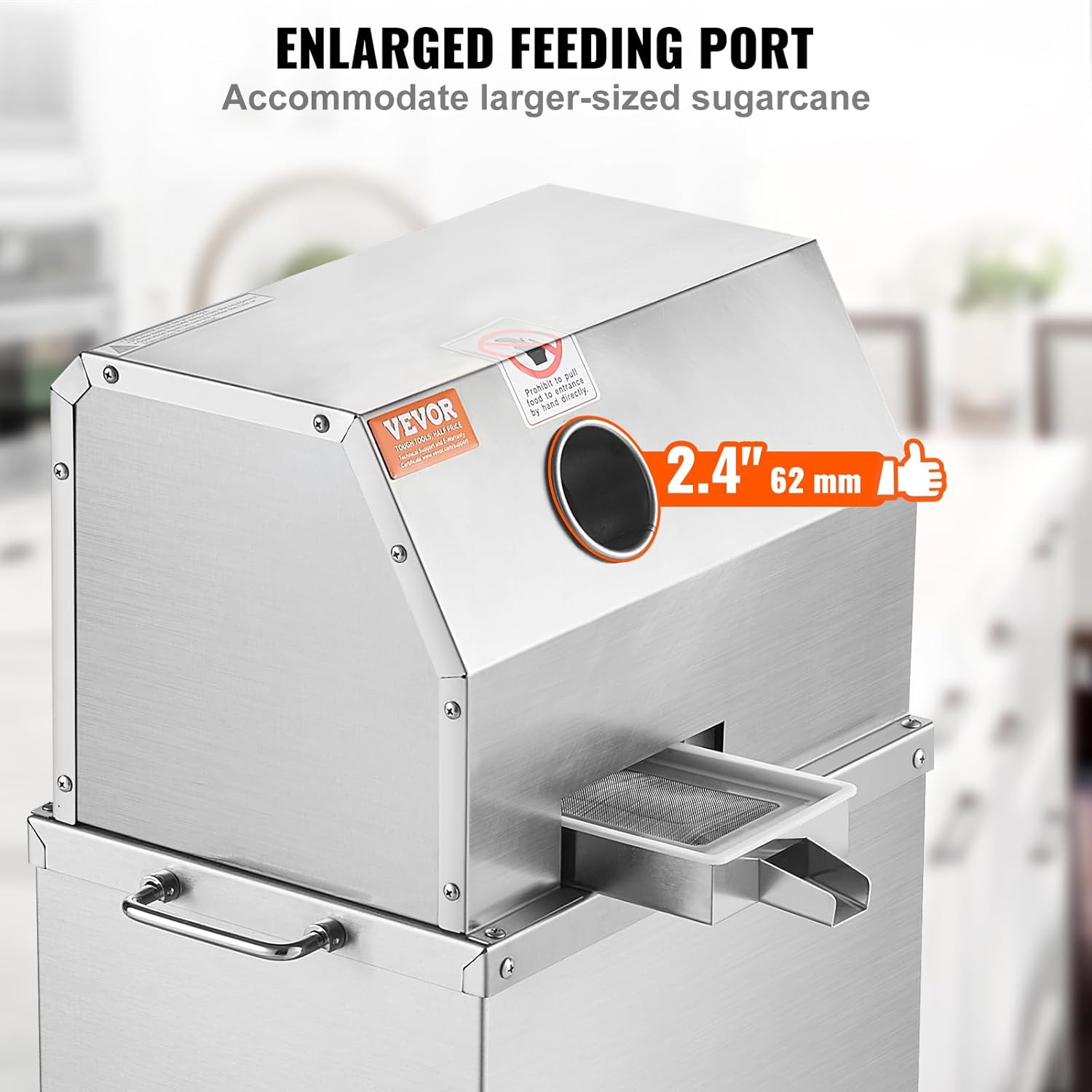 Enlarged feeding port of the juicer