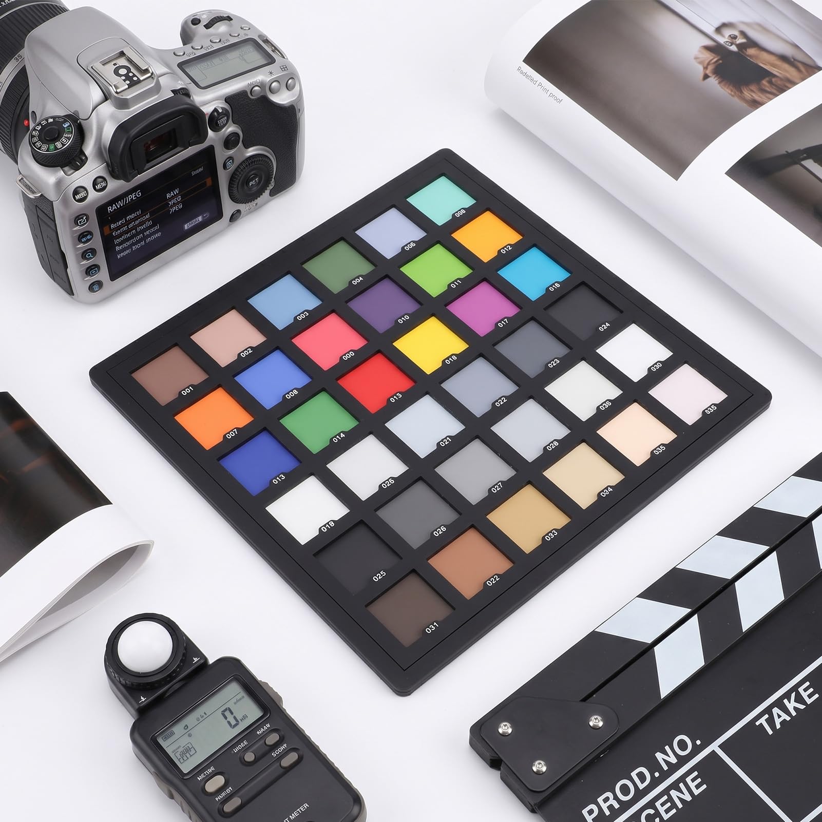 Dpofirs Color Checker Kamera-Farbkorrekturkarte, 8,3 X 8,3 Zoll Farbkalibrierungskarte mit 36 ​​Feldern für Foto- und Videofarbgenauigkeit