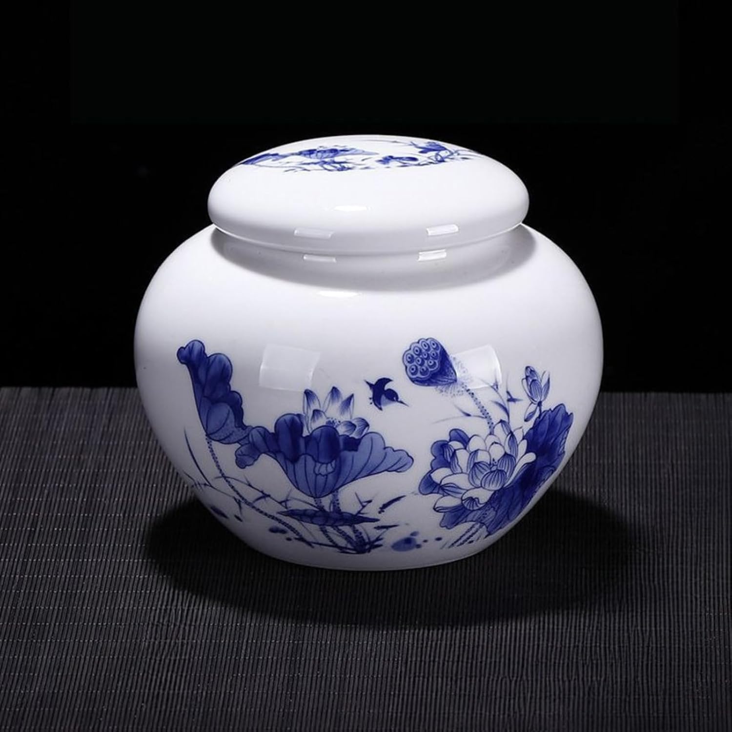 Blue and White Porcelain Tea Canister, 1000ml 33.8oz, Household Ceramics Sealed Storage Tank
