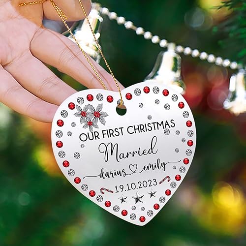 Miniatura 4 de Adornos personalizados de corazón para la primera Navidad, regalos para pareja de recién casados 2024, adorno de nuestra primera Navidad casado
