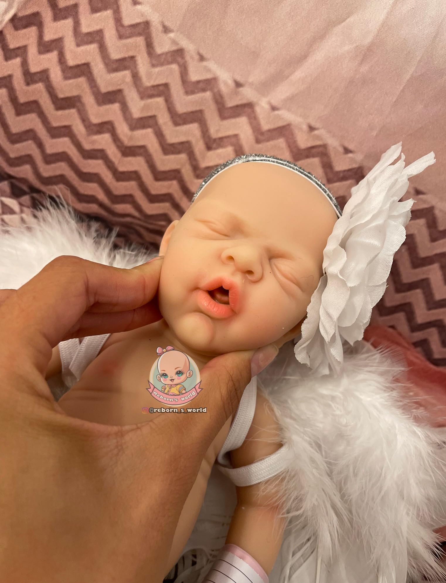 Bebe Reborn Silicona Blanda Platino Cuerpo Completo Ojos Abiertos Boca Abierta Zoe Niña - 33cm / 1kg (Pack Premium)