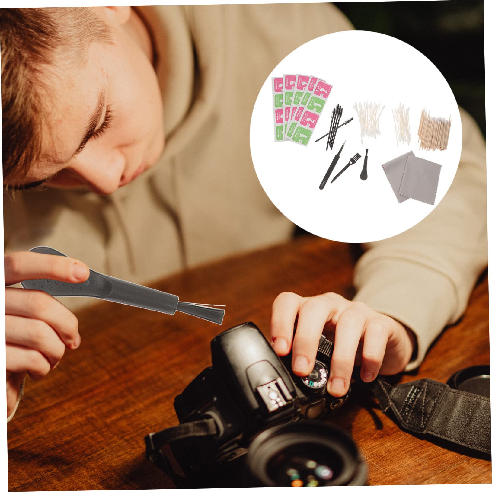 DOITOOL 3 Juegos e Kit de Limpieza de Auriculares Auricular de teléfono para computadora Kit de Herramientas de Limpieza Electronica Cepillo de Limpieza Limpiador de Pantalla