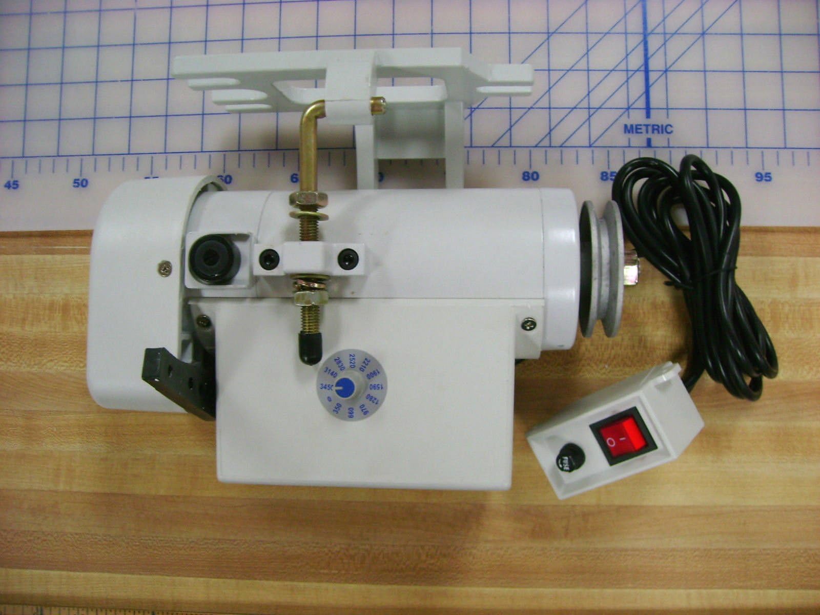 CONSEW PREMIER CSM550 SEWING MACHINE SERVO MOTOR 3/4HP supplier:sewingmachineoutlet