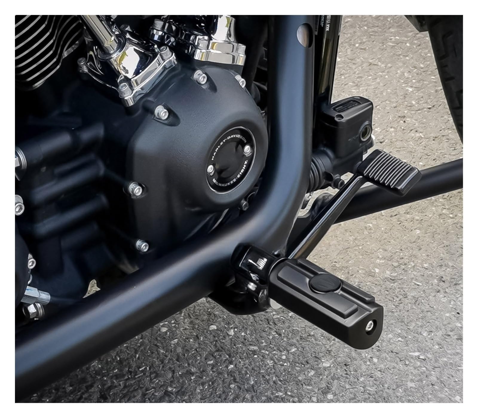 Chrome Front Foot Pegs – Fits Honda VT1300 Sabre/Stateline 2010-2015 & Fury 2009-2015