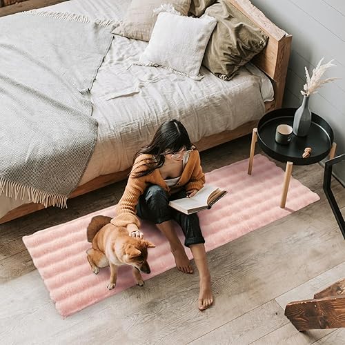 Miniatura 6 de Alfombra de piel sintética esponjosa de color rosa, de 2 x 6 pies, alfombra de pelo de oveja ultrasuave, para dormitorio, sala de estar, chimenea,