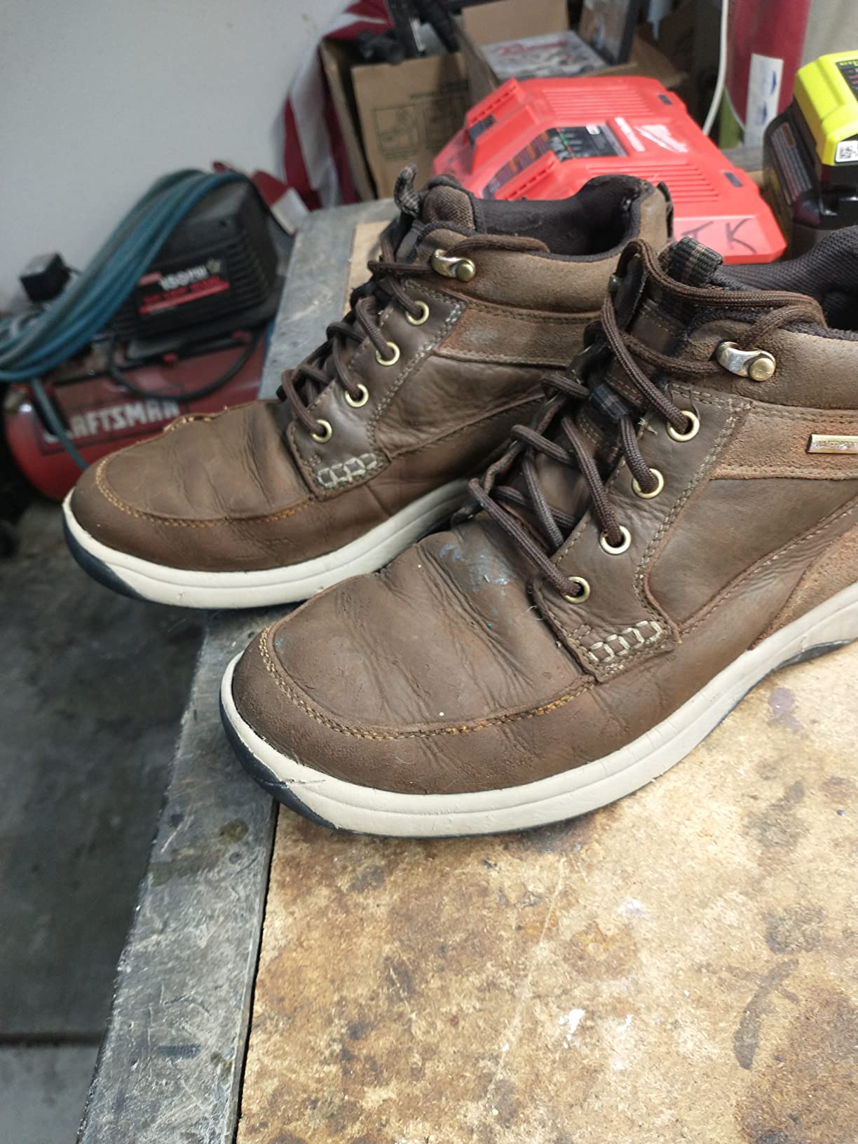 keen men's venture waterproof hiking shoes