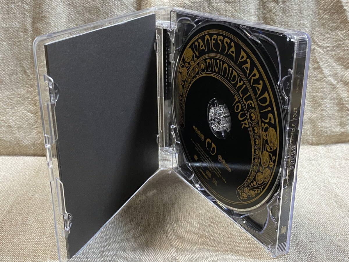 vanessa paradis   divinidylle tour 豪華限定盤 Amazon.co.jp: vanessa paradis divinidylle tour 豪華限定盤