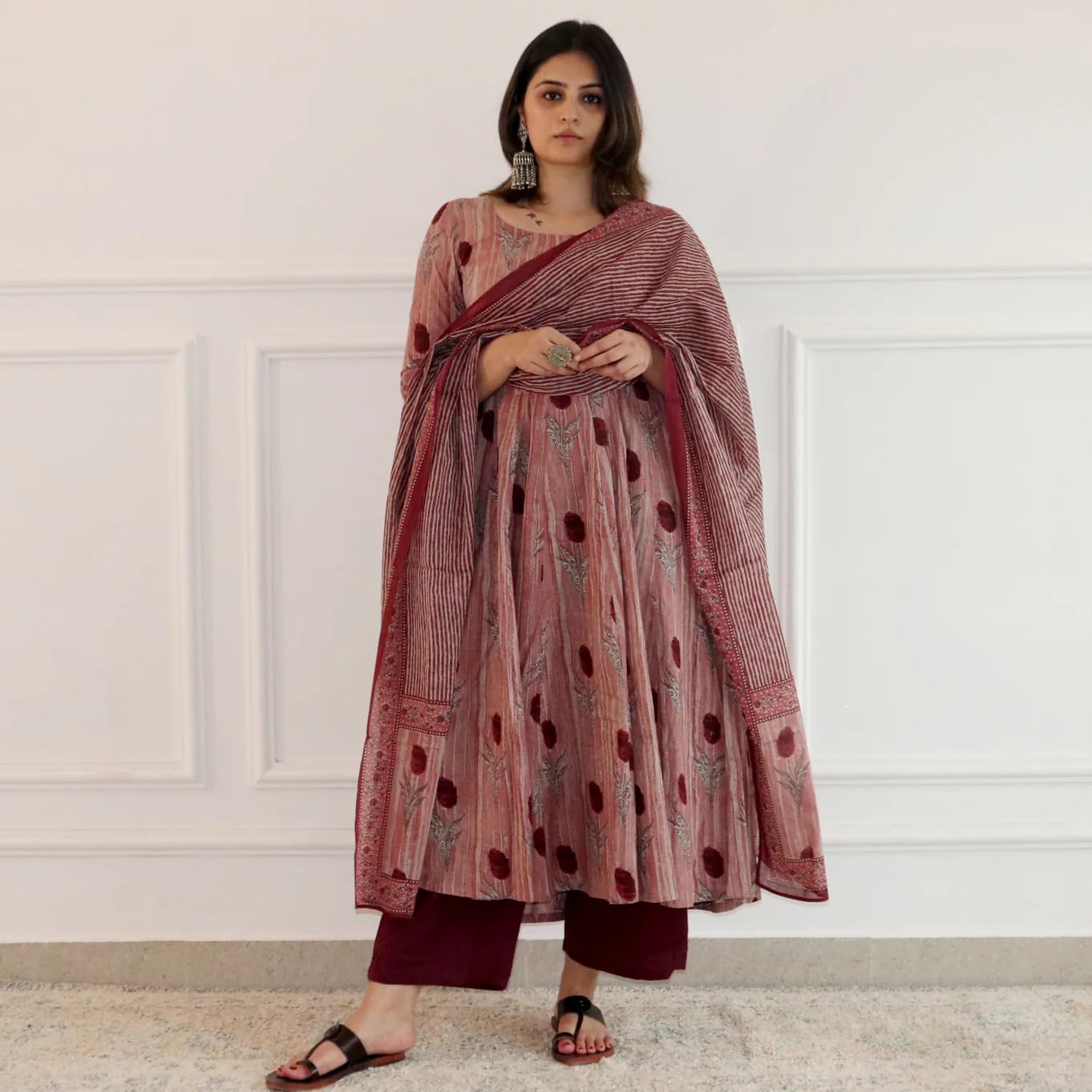 ANNI DESIGNER Kurta avec pantalon et Dupatta pour femme
