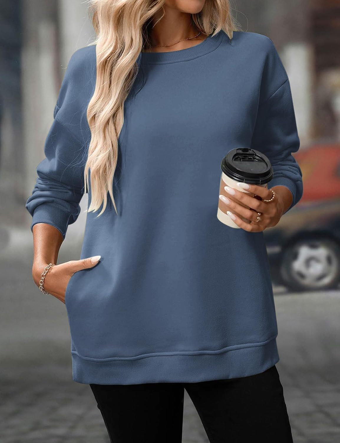 Women‘s Oversized Sweatshirt with Pockets, Cotton Crewneck Pullover, Soft Casual Long Sleeve Loose Fit Top - Image 2