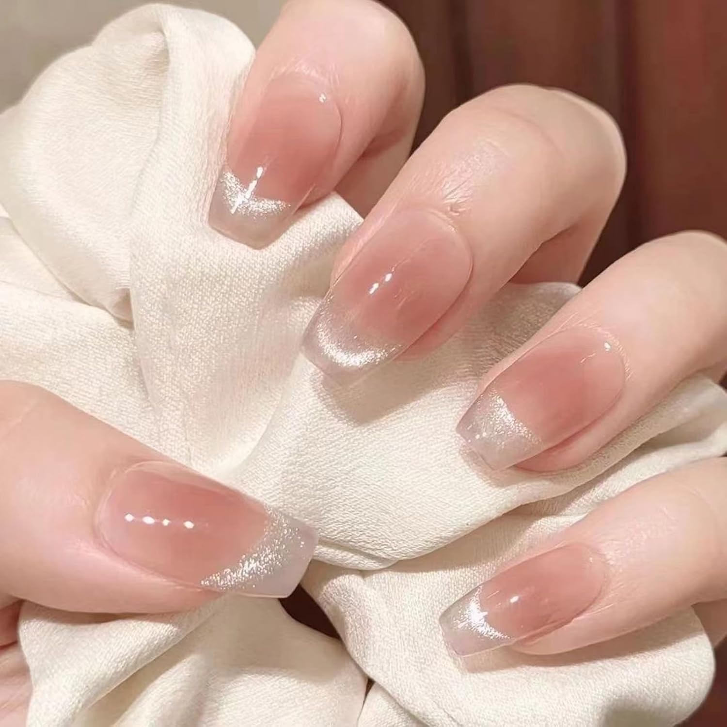 kriga 24 reusable artificial fake nail set| peach aurora gel cat's eye design glossy nails| lightweight & long lasting| quick fix for festivals & special occasions