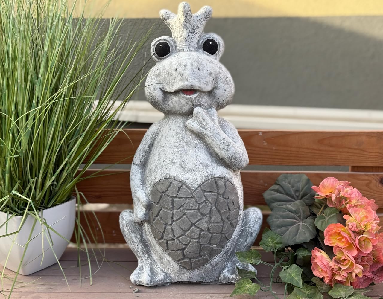 stoneandstyle Froschkönigin mit Krone, Frostfester Steinguss, Grau, 45 cm Höhe, 12,5 kg, Frosch