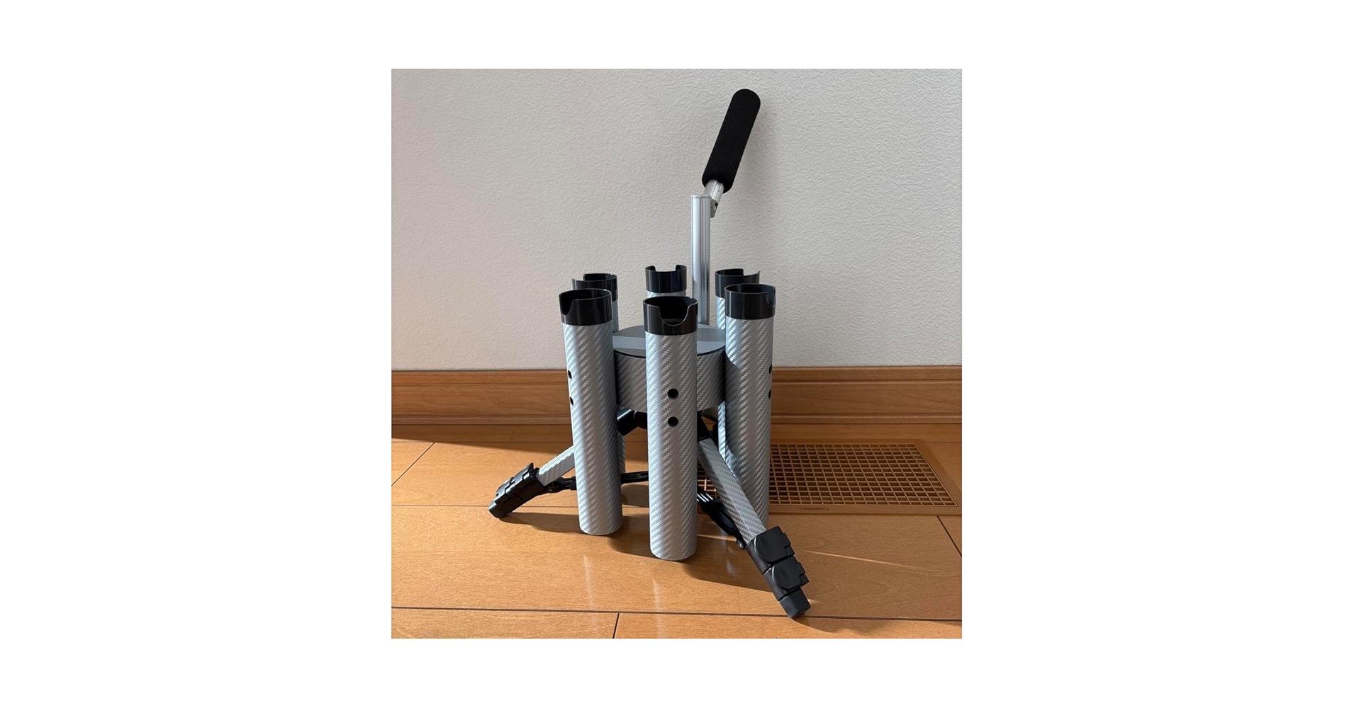 Amazon | エリアトラウト ロッドスタンド 6本 カーボン柄 管釣り