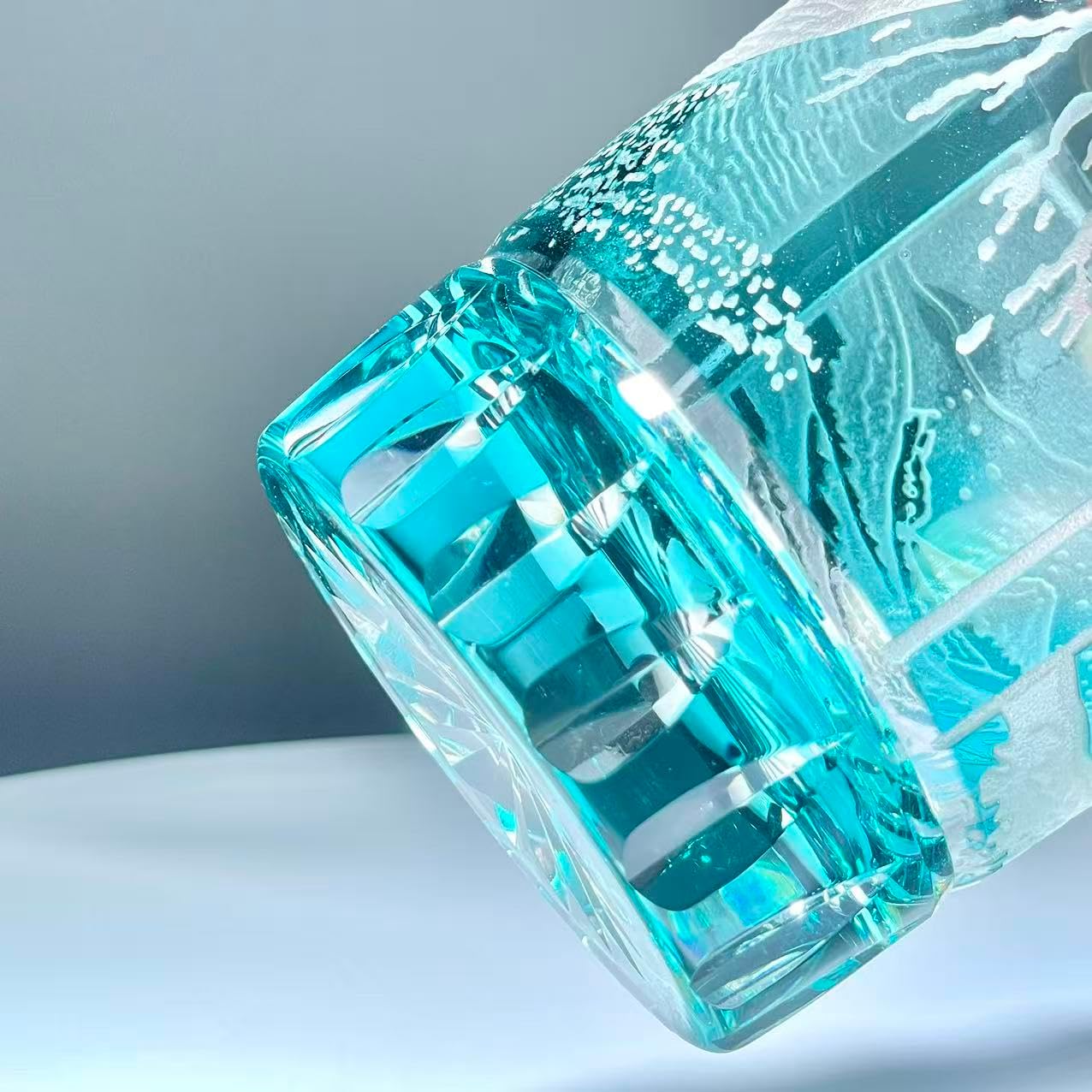 suigetsu Crystal Luxury Whiskey Glass, Mount Fuji Design, Japanese Style Hand Cut Glass Tumblers (turquoise) - Image 4