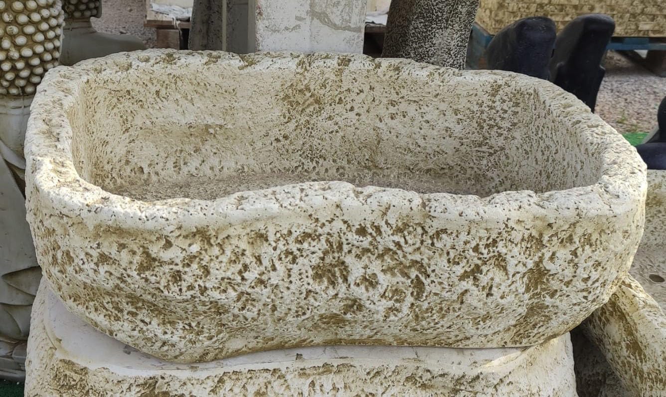 AnaParra Jardinière d'extérieur modèle abreuvoir 45 x 25 x 10 cm. Béton pierre. Couleur : vert. Poids : 9 kg. Capacité : 5 l.