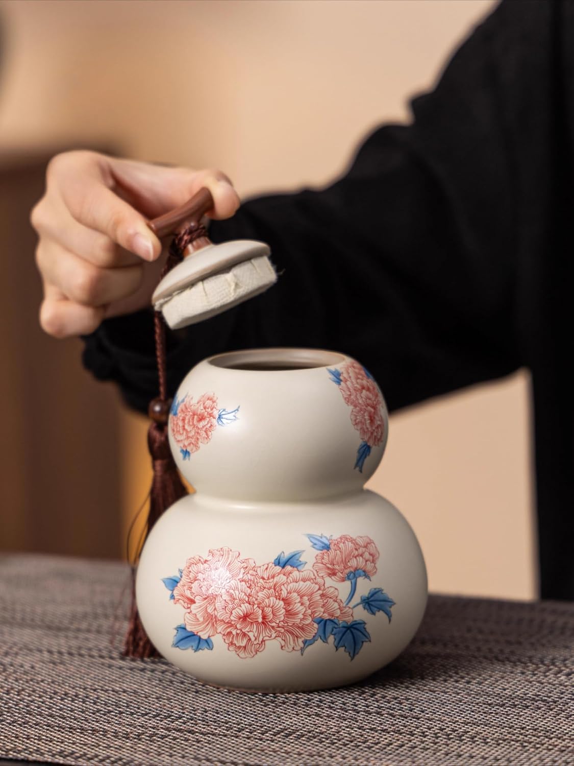 Ru Kiln Tea Caddy Ceramics, 180ml 6.1oz, Beige Tea Storage Jar Chinese Kung Fu tea set