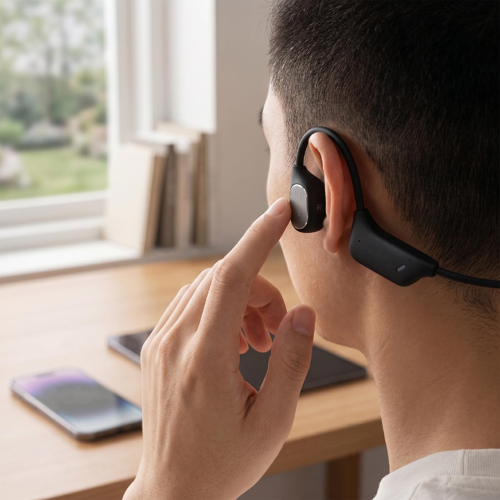 Cuffie a Conduzione Ossea, Cuffie Auricolari Aperte Wireless Bluetooth 5.4 Impermeabili IP67, Cancellazione del Rumore per Sport, Corsa, Allenamento in Palestra