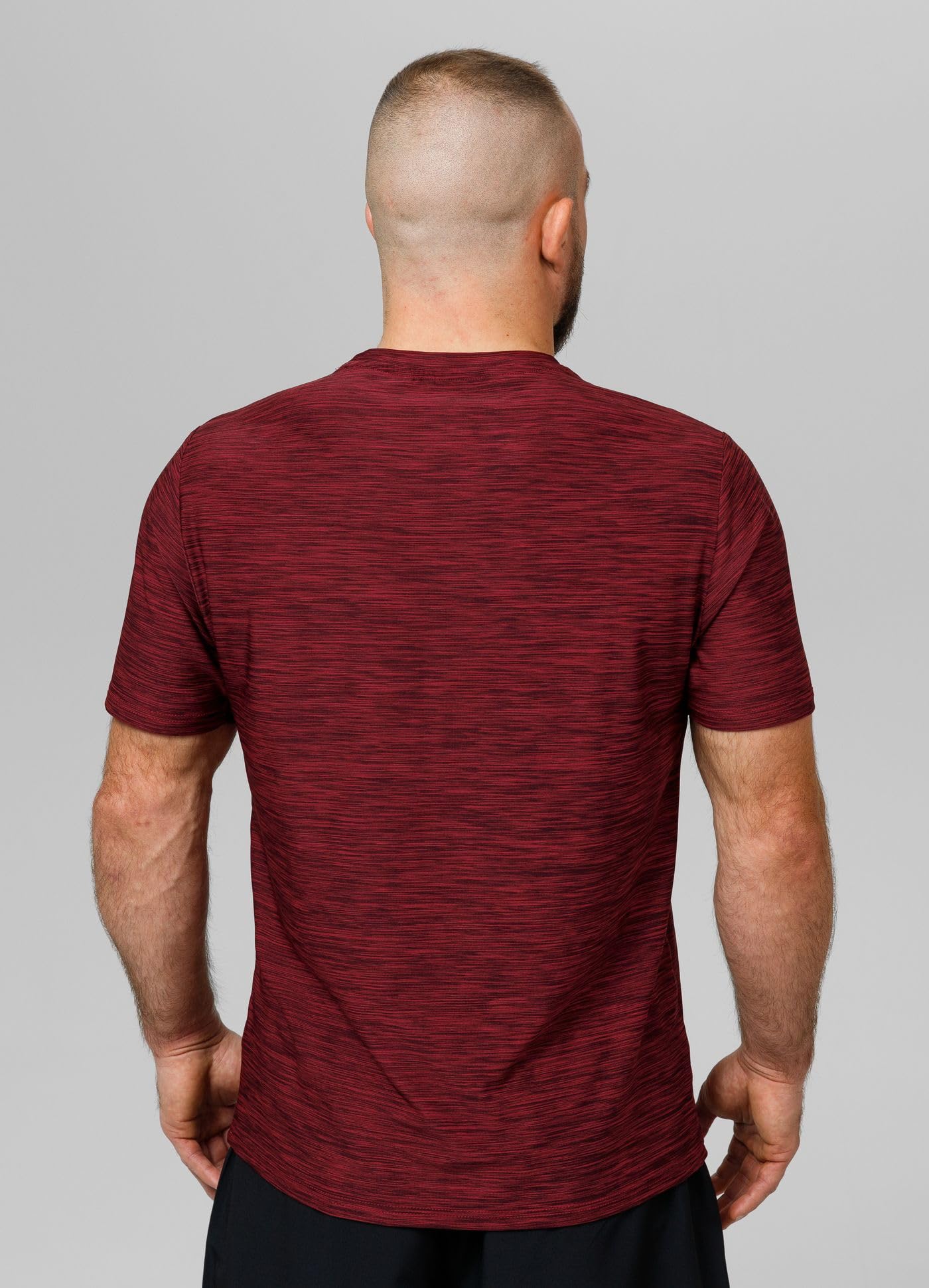 PITBULL Camiseta deportiva para hombre, corte holgado, tejido transpirable de 190 g/m², secado rápido, elástico e ideal para entrenamiento, ocio