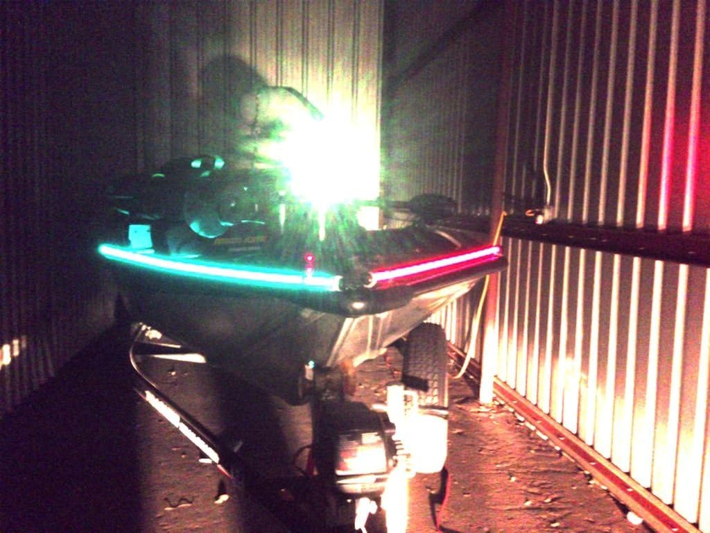 Cruiser, Kayak, Pontoon, bass, Fishing Boat Navigational