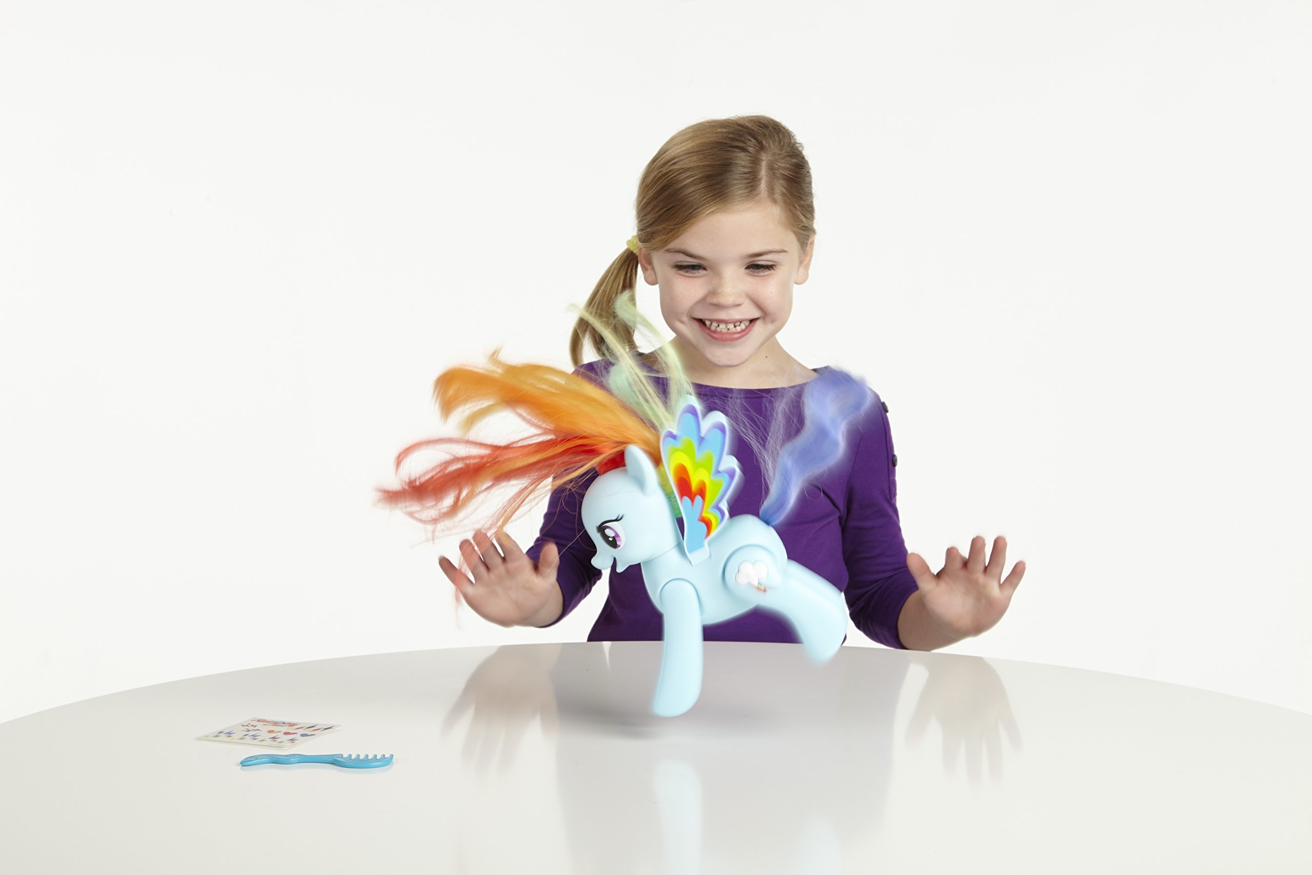 My Little Pony - Pony Arcobaleno Che Fa Le capriole, con Adesivi Decorativi
