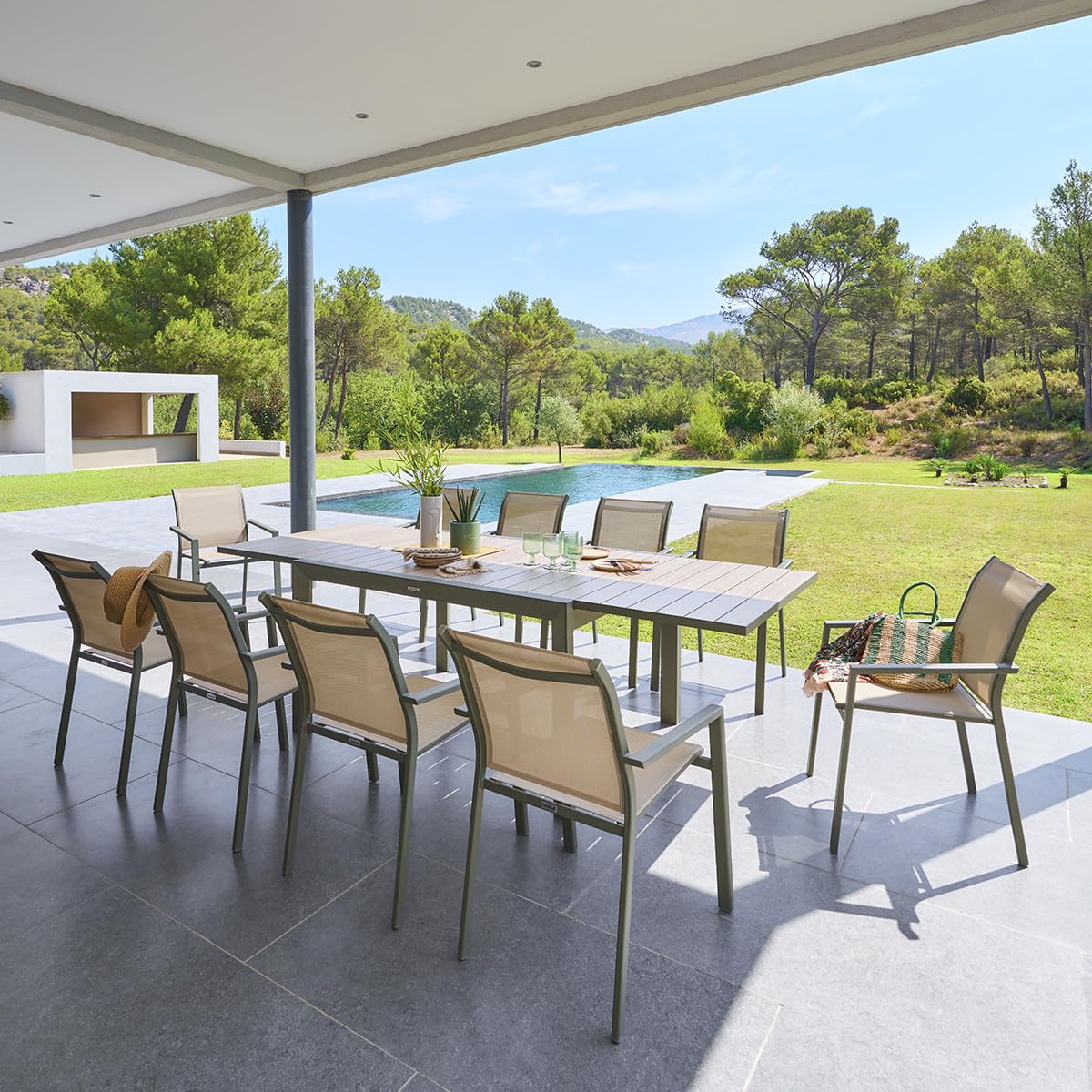 HESPERIDE - Tavolo da giardino allungabile Evasion Beige - 10 posti - Alluminio antiruggine con effetto legno - Prolunga scorrevole