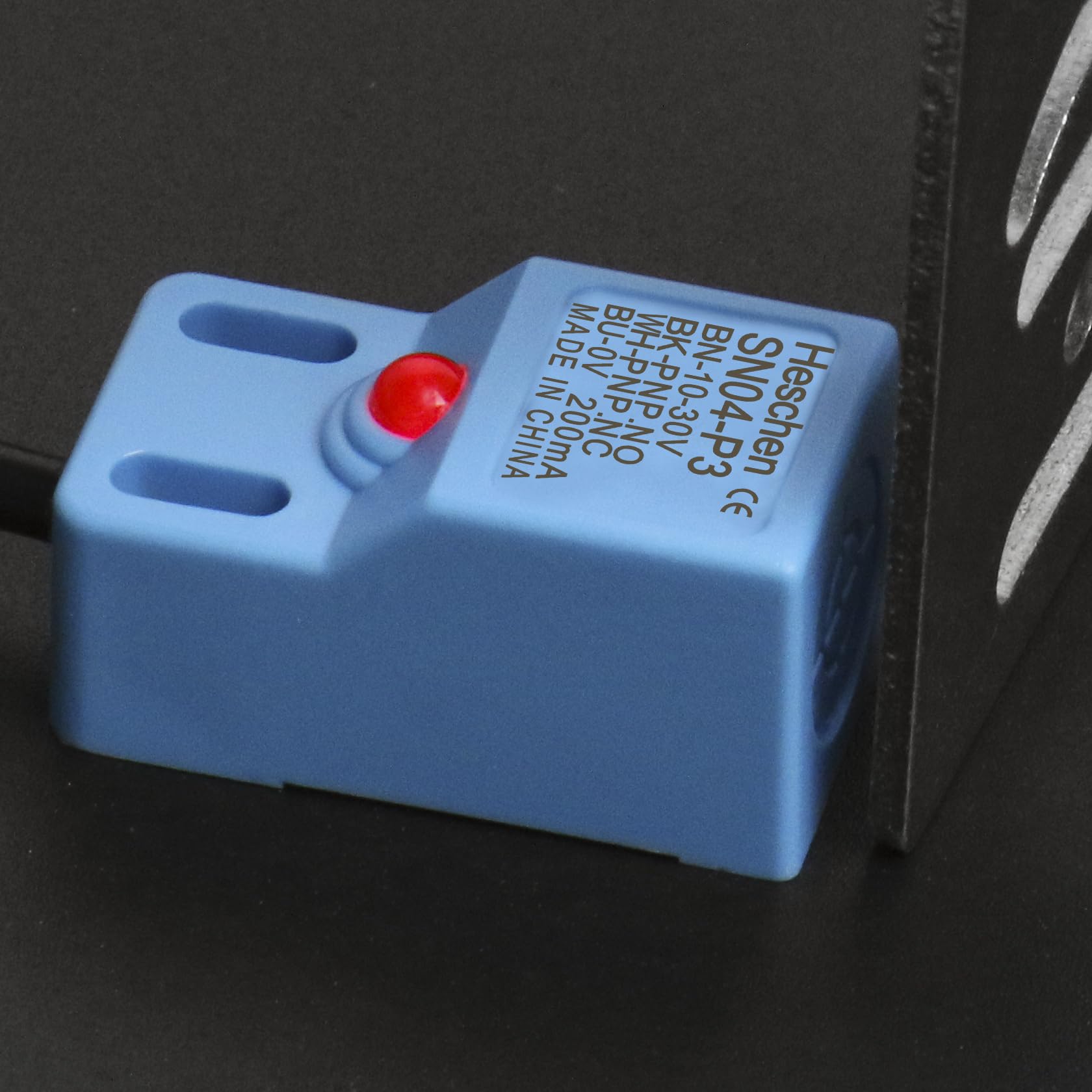 Non-shield Type Detector PL-05P3 Square Inductive Proximity Sensor PL-05P3 - 5mm Detection, 10-30VDC, PNP NO NC, 4 Wire, Non-Shield PNP NO NC Proximity Switch