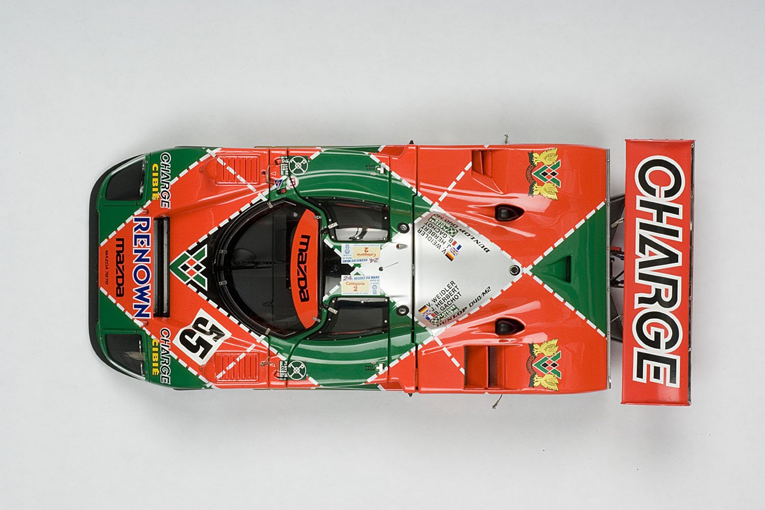 Amazon | AUTOart 1/18 マツダ 787B (優勝トロフィー付属) '91