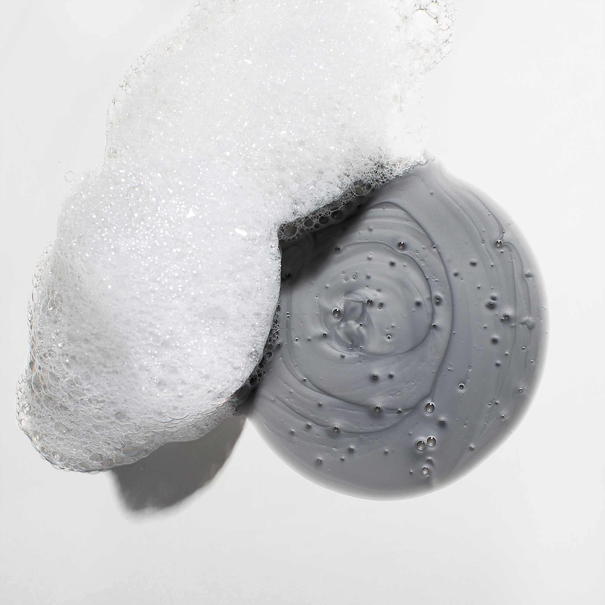 Mizani Moisture Fusion Gentle Clarifying Shampoo - Cleanses Hair to Remove Buildup, With Charcoal, For Curly Hair